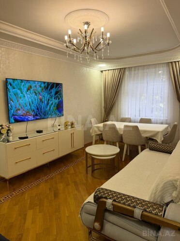 Satılır 2 otaqlı köhnə tikili 60 m², Əhmədli m., photo 1 from 13