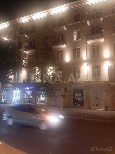 Продаётся 3-комн. вторичка 90 м², м. 28 мая, photo 1 from 17