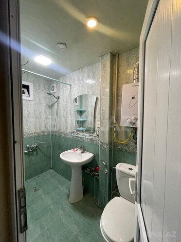 Satılır 3 otaqlı köhnə tikili 80 m², Qara Qarayev m., photo 9 from 10