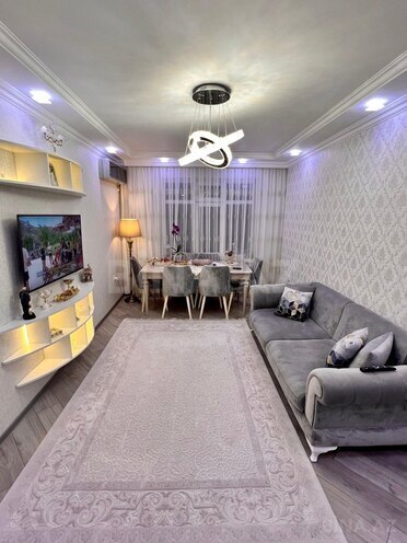 Satılır 2 otaqlı köhnə tikili 60 m², Əhmədli m., photo 1 from 16