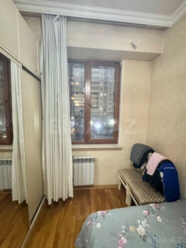 Продаётся 2-комн. новостройка 42 м², м. Кара Караев, photo 3 from 8