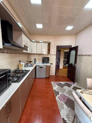 Сдаётся 3-комн. новостройка 135 м², м. Низами, photo 7 from 14