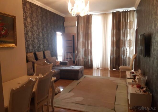 İcarəyə verilir 3 otaqlı köhnə tikili 100 m², Sahil m., photo 1 from 8