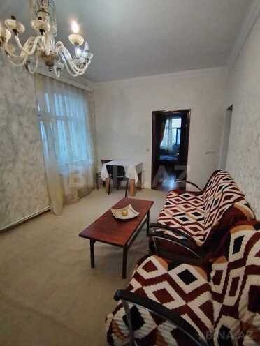 Сдаётся 2-комн. вторичка 50 м², м. Иншаатчылар, photo 3 from 12