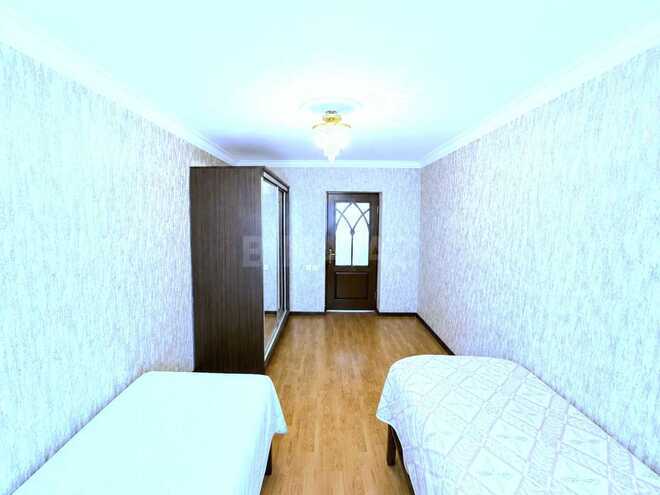 Продаётся 3-комн. вторичка 80 м², м. Элмляр Академиясы, photo 8 from 13