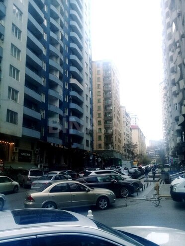 İcarəyə verilir 3 otaqlı yeni tikili 140 m², Nizami m., photo 15 from 16