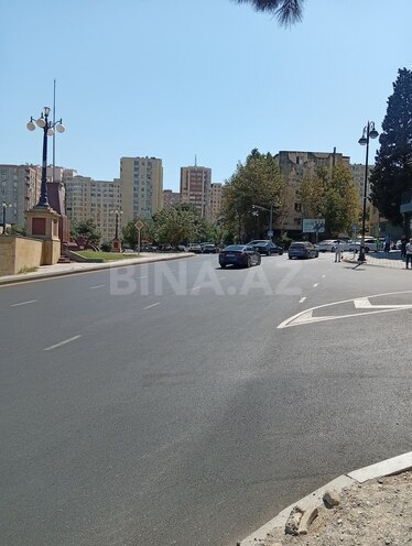 Satılır 2 otaqlı köhnə tikili 55 m², Elmlər Akademiyası m., photo 12 from 13
