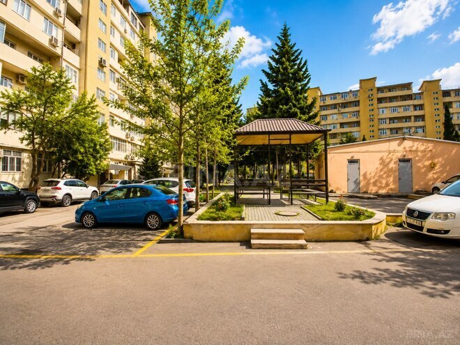 Satılır 2 otaqlı köhnə tikili 60 m², Qara Qarayev m., photo 19 from 20