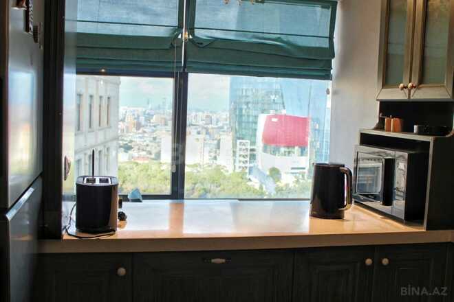 İcarəyə verilir 2 otaqlı köhnə tikili 75 m², Bayıl q., photo 12 from 23