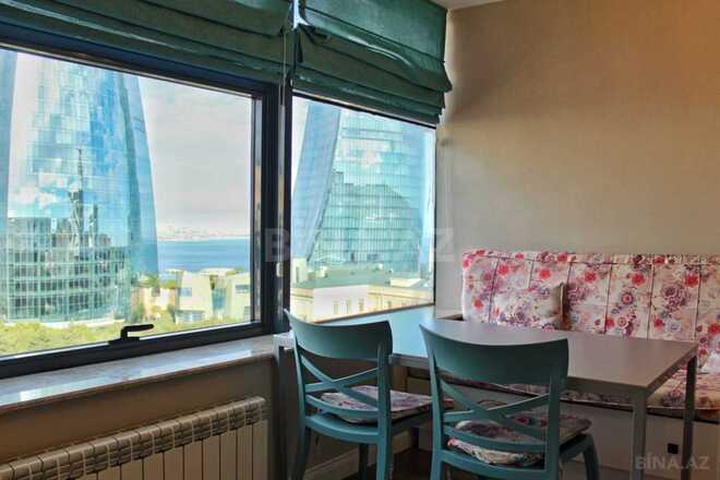İcarəyə verilir 2 otaqlı köhnə tikili 75 m², Bayıl q., photo 14 from 23
