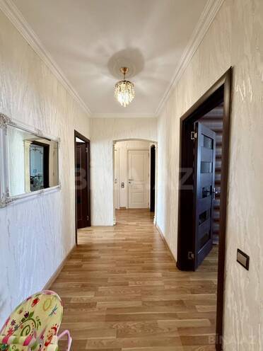 Satılır 5 otaqlı köhnə tikili 120 m², Bakıxanov q., photo 20 from 26