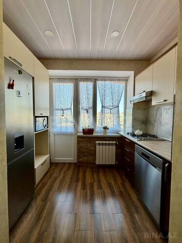 Satılır 5 otaqlı köhnə tikili 120 m², Bakıxanov q., photo 17 from 26