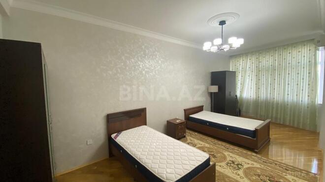 Сдаётся 3-комн. новостройка 130 м², photo 11 from 14