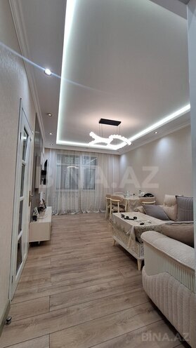 Satılır 3 otaqlı köhnə tikili 75 m², 20 Yanvar m., photo 1 from 13