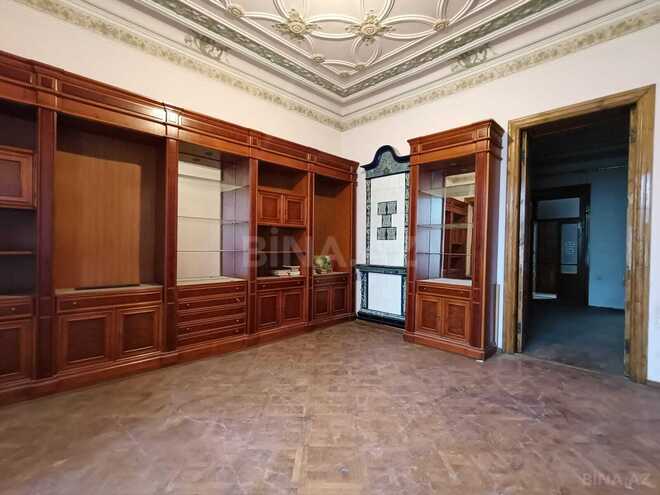 Продаётся 10-комн. вторичка 414 м², м. Ичеришехер, photo 15 from 18