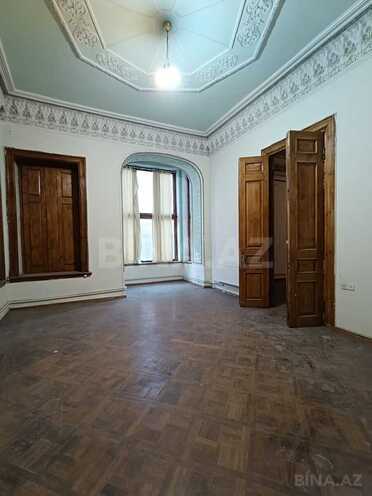 Продаётся 10-комн. вторичка 414 м², м. Ичеришехер, photo 16 from 18