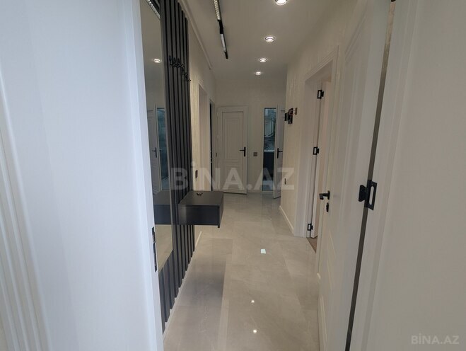 Продаётся 3-комн. вторичка 65 м², м. Ази Асланов, photo 8 from 18