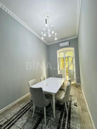 Продаётся 4-комн. вторичка 125 м², м. Низами, photo 11 from 22