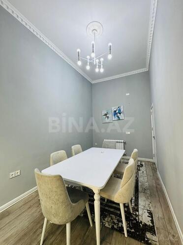Продаётся 4-комн. вторичка 125 м², м. Низами, photo 10 from 22