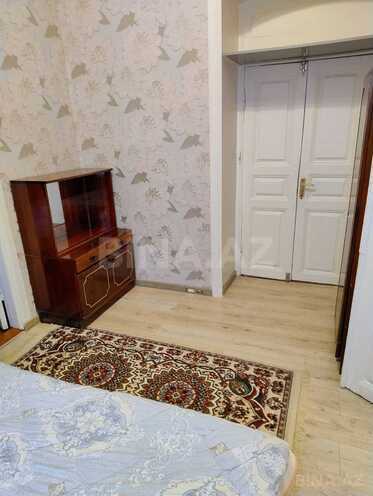 İcarəyə verilir 4 otaqlı köhnə tikili 80 m², Qara Qarayev m., photo 1 from 14