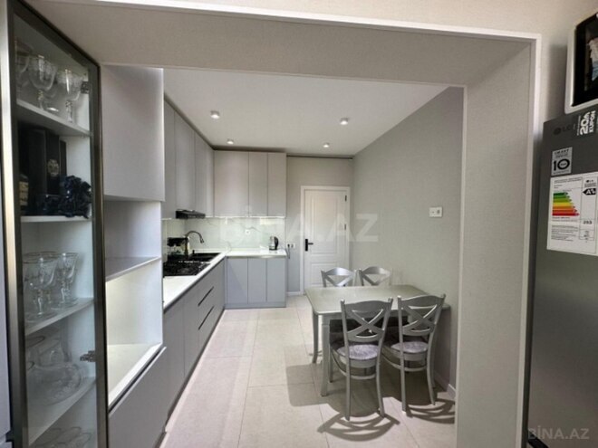 Продаётся 2-комн. вторичка 65 м², м. Ази Асланов, photo 3 from 10