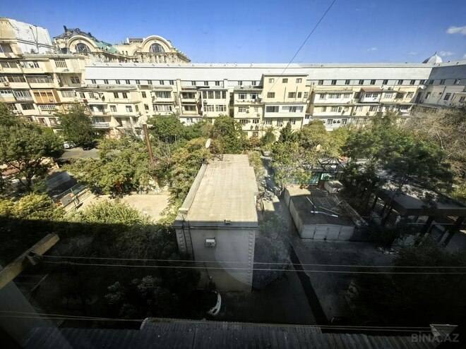 İcarəyə verilir 2 otaqlı köhnə tikili 70 m², Sahil m., photo 24 from 30