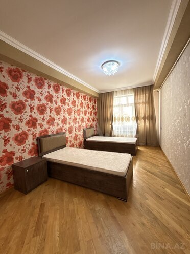 Продаётся 3-комн. новостройка 115 м², м. Иншаатчылар, photo 1 from 13