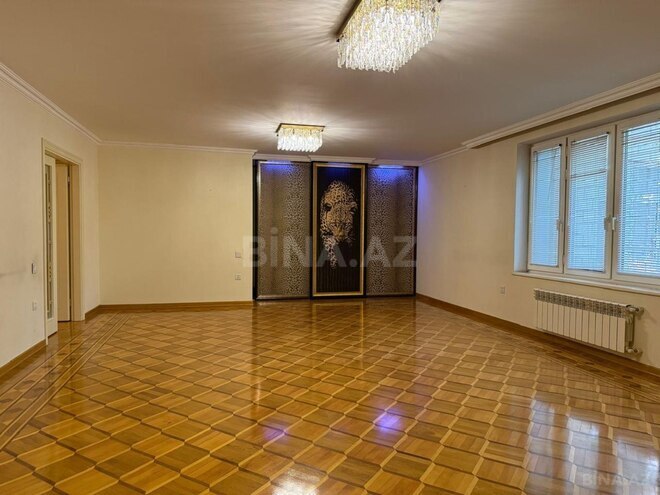 İcarəyə verilir 5 otaqlı köhnə tikili 175 m², Nərimanov r., photo 19 from 26