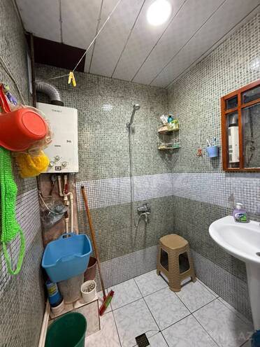 Satılır 2 otaqlı köhnə tikili 45 m², Xalqlar Dostluğu m., photo 8 from 10