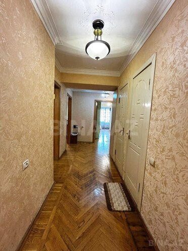Продаётся 3-комн. вторичка 95 м², м. Иншаатчылар, photo 12 from 26