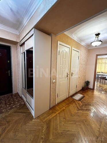 Продаётся 3-комн. вторичка 95 м², м. Иншаатчылар, photo 10 from 26