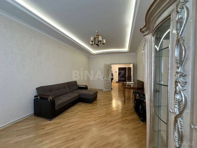 Сдаётся 3-комн. новостройка 130 м², м. Иншаатчылар, photo 3 from 31
