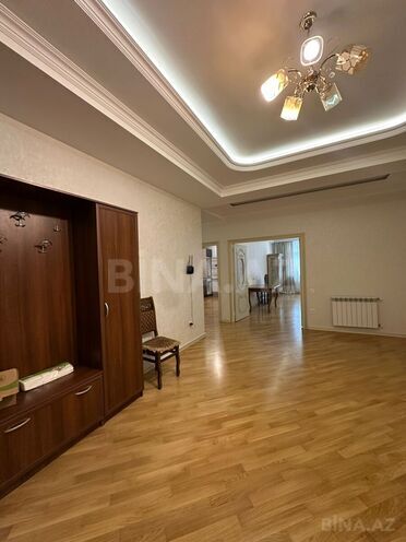Сдаётся 3-комн. новостройка 130 м², м. Иншаатчылар, photo 10 from 31