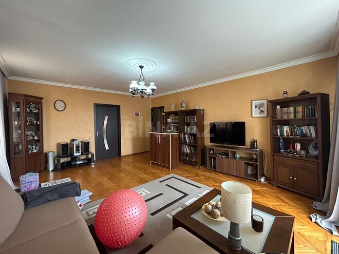 Продаётся 3-комн. вторичка 90 м², м. 8 ноября, photo 4 from 19