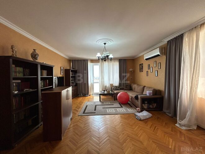 Продаётся 3-комн. вторичка 90 м², м. 8 ноября, photo 3 from 19