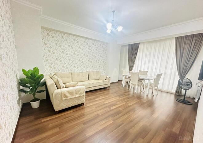 Сдаётся 2-комн. новостройка 70 м², м. 20 января, photo 1 from 8