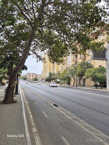 Satılır 3 otaqlı köhnə tikili 80 m², Nizami m., photo 3 from 12