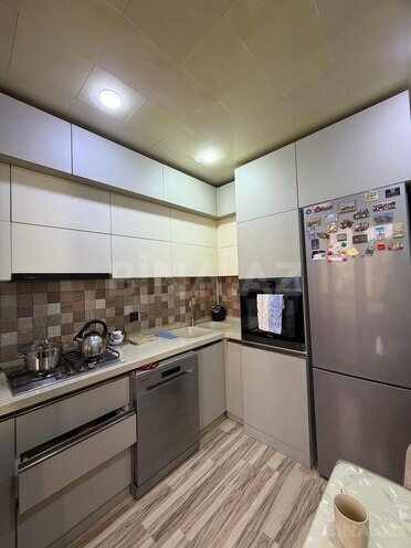 Satılır 3 otaqlı köhnə tikili 85 m², Bakıxanov q., photo 14 from 18