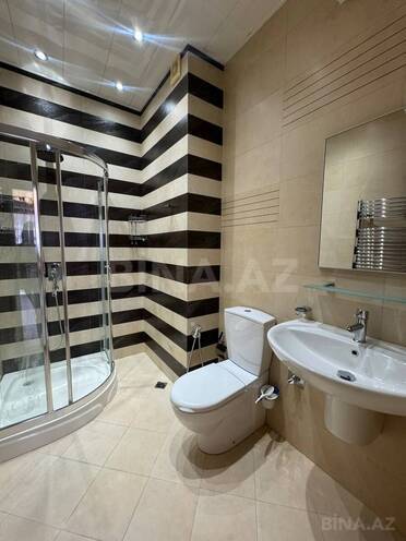 Satılır 4 otaqlı yeni tikili 245 m², 28 May m., photo 25 from 31