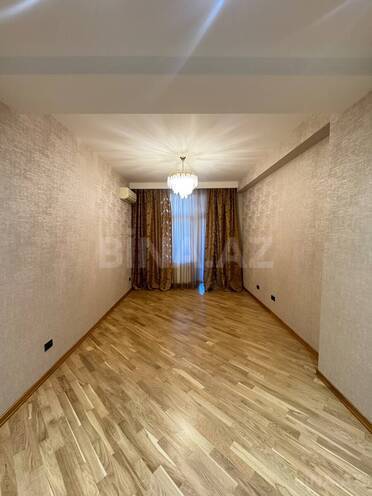 Satılır 4 otaqlı yeni tikili 245 m², 28 May m., photo 8 from 31