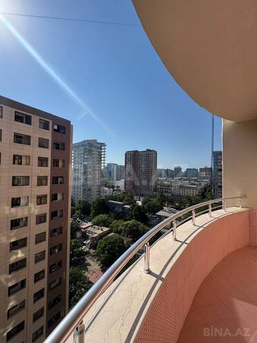 Satılır 4 otaqlı yeni tikili 245 m², 28 May m., photo 26 from 31