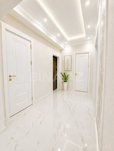 Продаётся 3-комн. новостройка 106 м², м. Кара Караев, photo 11 from 18