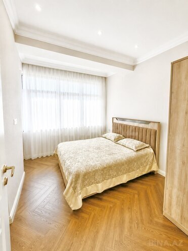 Продаётся 3-комн. новостройка 106 м², м. Кара Караев, photo 9 from 18