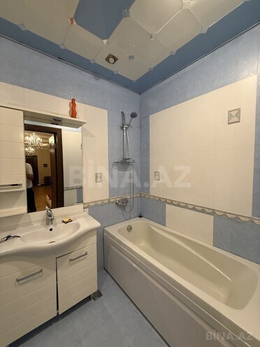 Сдаётся 3-комн. новостройка 140 м², м. Нариман Нариманов, photo 21 from 25