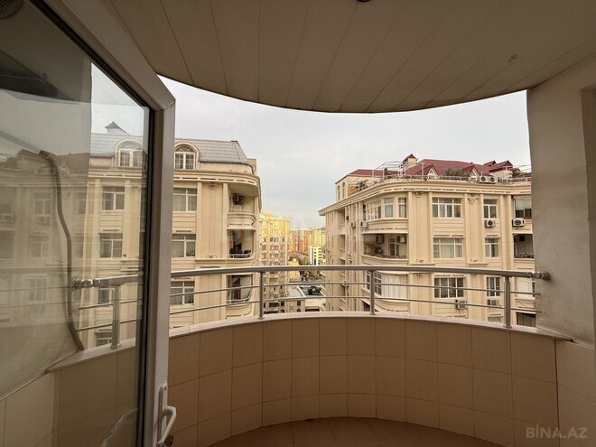 Сдаётся 3-комн. новостройка 140 м², м. Нариман Нариманов, photo 23 from 25