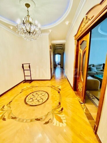 Сдаётся 3-комн. новостройка 155 м², м. Нариман Нариманов, photo 14 from 19