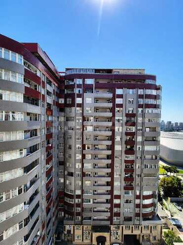 Продаётся 4-комн. новостройка 220 м², м. Нариман Нариманов, photo 1 from 19