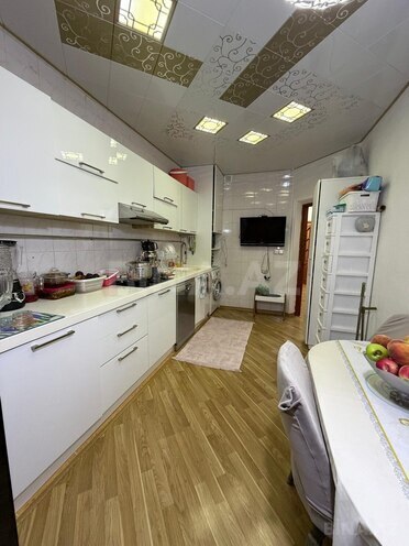 Продаётся 3-комн. новостройка 95 м², м. Ази Асланов, photo 4 from 10