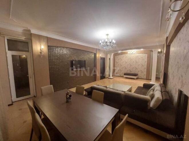 Сдаётся 3-комн. новостройка 135 м², м. Низами, photo 3 from 10