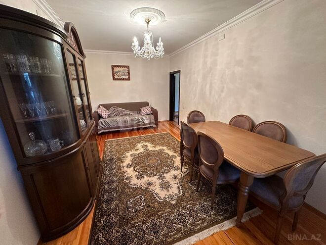 Satılır 3 otaqlı köhnə tikili 90 m², Xalqlar Dostluğu m., photo 3 from 24